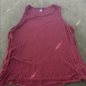Old Navy Women's Maroon Tank Top